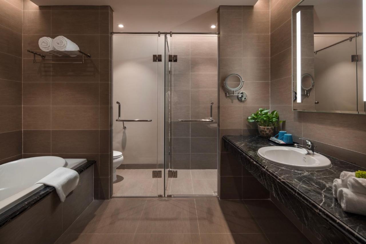 Luxury Beach Condo 5-Star, Rooftop Pool Da Nang Exterior photo