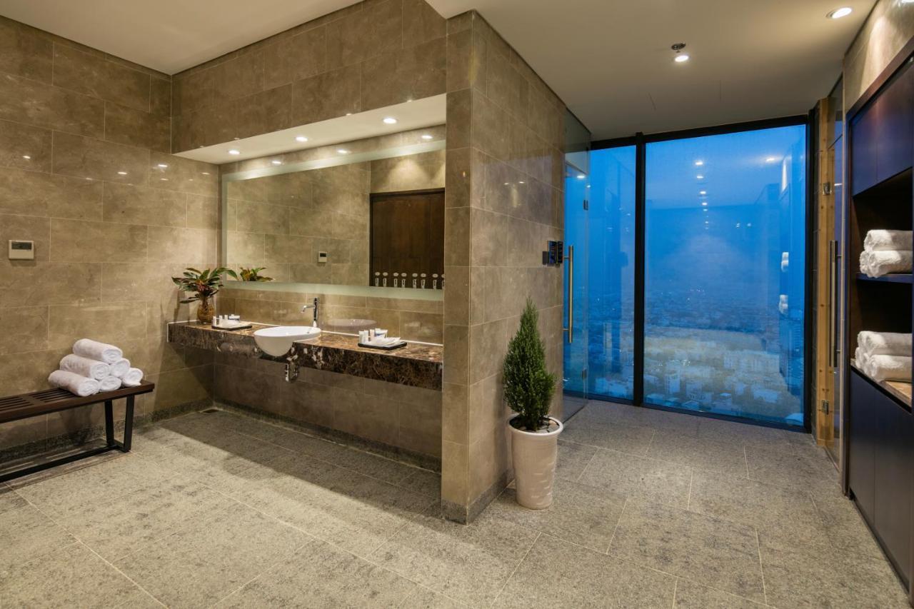 Luxury Beach Condo 5-Star, Rooftop Pool Da Nang Exterior photo
