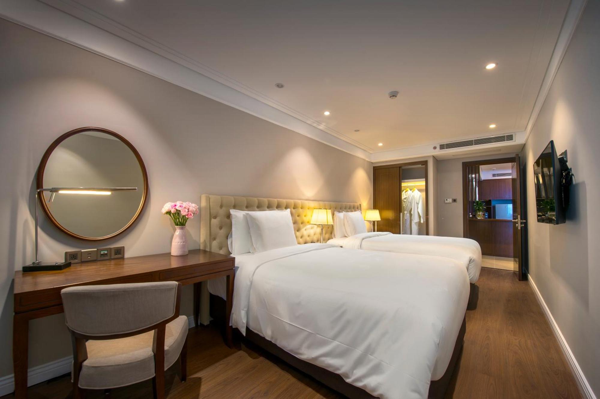 Luxury Beach Condo 5-Star, Rooftop Pool Da Nang Exterior photo